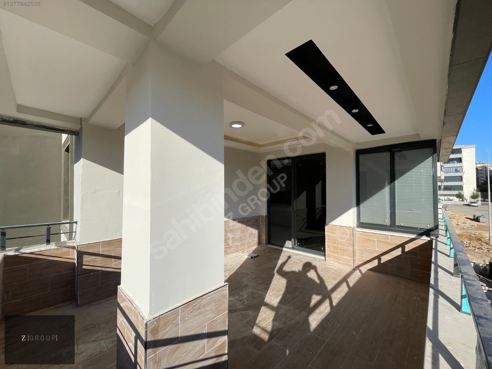 Z GROUP'DAN ABDÜLHAMİDHAN'DA KAT SEÇENEKLİ 2,5+1 SATILIK DAİRE