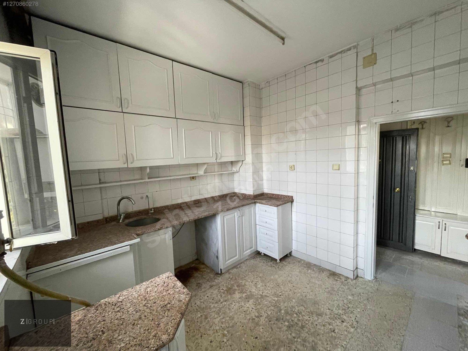 Z GROUP'DAN TRAMVAY YOLU ÜZERİNDE 2+1 DAİRE